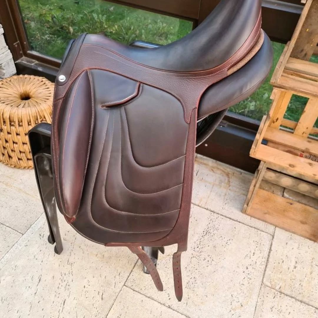 Selle de dressage devoucoux Malika harmonie 